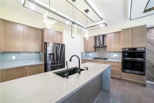 20 Whithorn Crescent, Caledonia, ON - Indoor Photo Showing Kitchen With Stainless Steel Kitchen