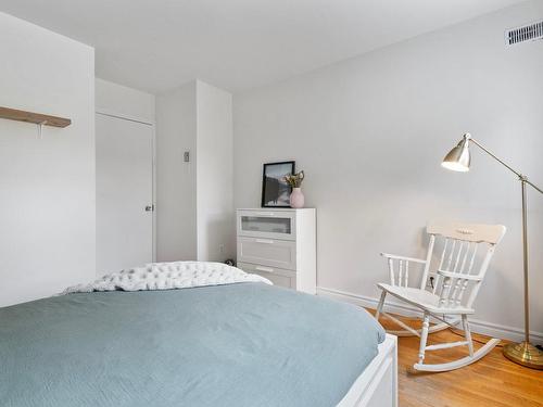 Bedroom - 10735 Rue Sackville, Montréal (Ahuntsic-Cartierville), QC - Indoor Photo Showing Bedroom