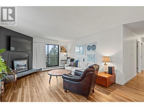 3901 32 Avenue Unit# 201, Vernon, BC - Indoor Photo Showing Living Room With Fireplace