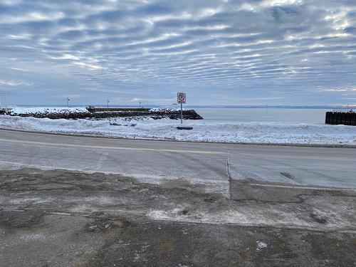 Vue sur l'eau - 50 Rue Du Quai, La Malbaie, QC - Outdoor With Body Of Water With View