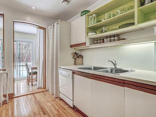 Cuisine - 45 Rue Dufferin, Hampstead, QC - Indoor Photo Showing Kitchen With Double Sink