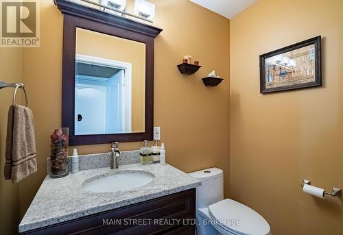725 Broadview Ave, Orillia, ON - Indoor Photo Showing Bathroom