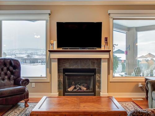 2282 Pine Vista Place, West Kelowna, BC - Indoor Photo Showing Living Room With Fireplace