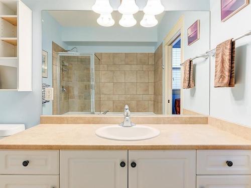 2282 Pine Vista Place, West Kelowna, BC - Indoor Photo Showing Bathroom