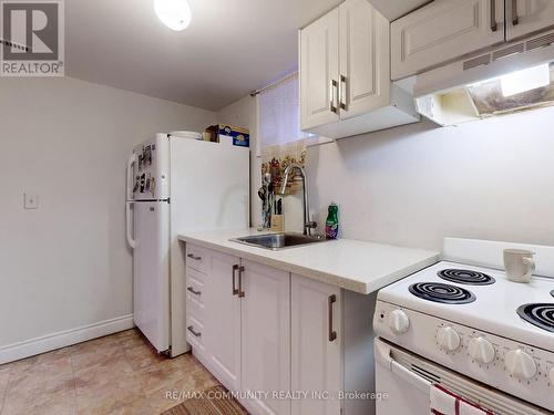 760 Phillip Murray Ave, Oshawa, ON - Indoor Photo Showing Kitchen