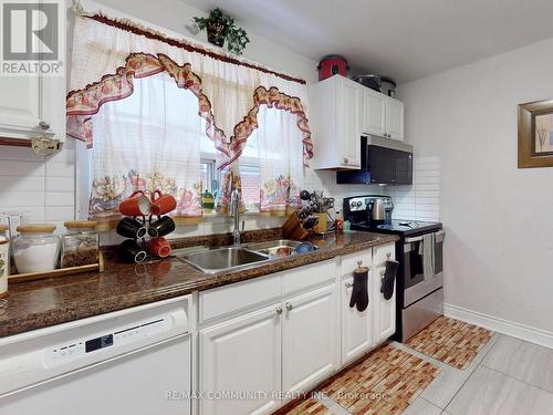 760 Phillip Murray Ave, Oshawa, ON - Indoor Photo Showing Kitchen With Double Sink