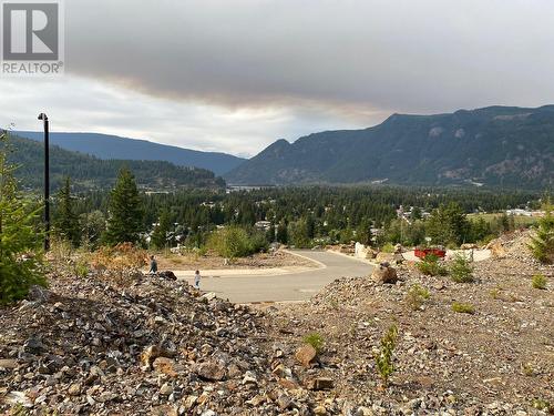 283 Bayview Drive, Sicamous, BC 