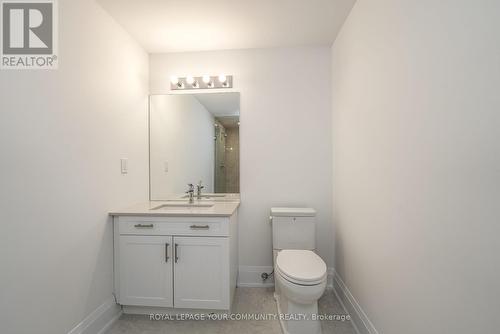 74 Bond Cres, Richmond Hill, ON - Indoor Photo Showing Bathroom