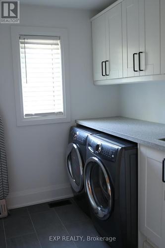 18 Hallgren Lane, Huntsville, ON - Indoor Photo Showing Laundry Room