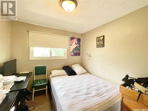 3826 Castle Road, Regina, SK - Indoor Photo Showing Bedroom