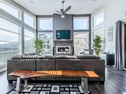 3570 Sage Drive, Kamloops, BC - Indoor Photo Showing Living Room With Fireplace