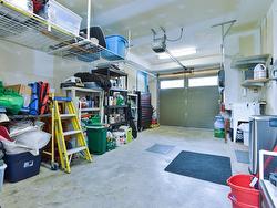 Garage - 