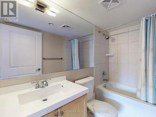 #1323 -500 Doris Ave, Toronto, ON - Indoor Photo Showing Bathroom