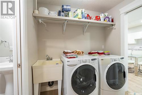 758 Kloppenburg Court, Saskatoon, SK - Indoor Photo Showing Laundry Room