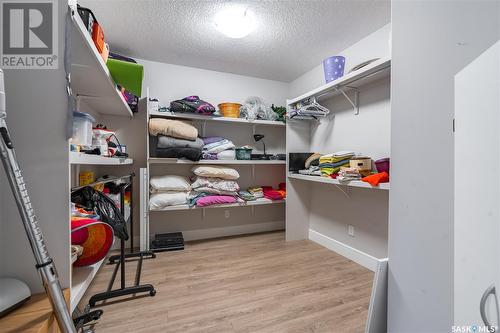758 Kloppenburg Court, Saskatoon, SK - Indoor With Storage