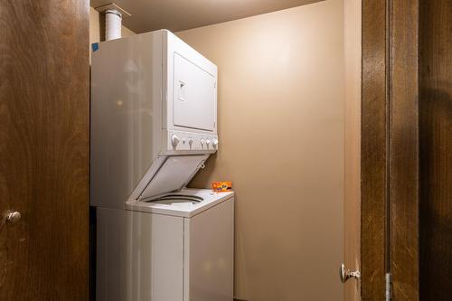 208 - 1545 Kicking Horse Trail, Golden, BC - Indoor Photo Showing Laundry Room
