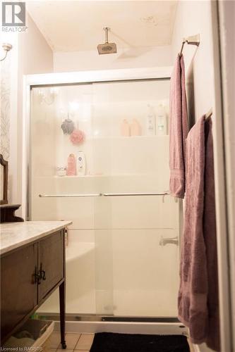 15 Spencer Street, Hepworth, ON - Indoor Photo Showing Bathroom