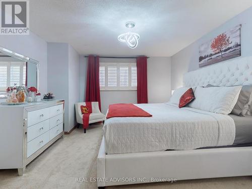 53 Baxter Crescent, Thorold, ON - Indoor Photo Showing Bedroom