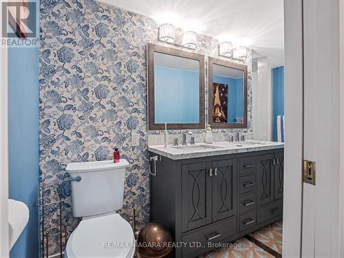 214 High Street, Fort Erie, ON - Indoor Photo Showing Bathroom