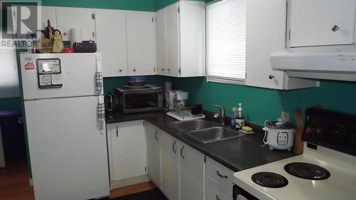 26 Hergott Ave, Elliot Lake, ON - Indoor Photo Showing Kitchen With Double Sink