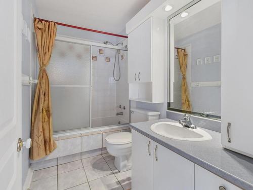 Bathroom - 10760 Rue Poirier, Terrebonne (La Plaine), QC - Indoor Photo Showing Bathroom