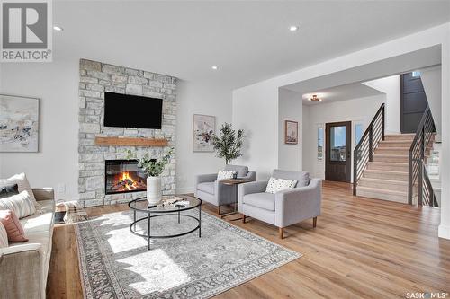518 Hamm Crescent, Saskatoon, SK - Indoor Photo Showing Living Room With Fireplace