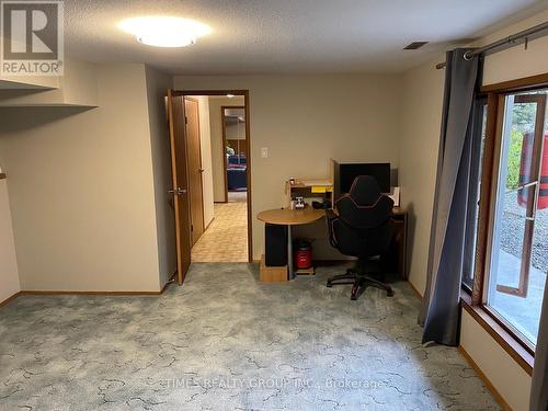 529 Willies Ranch Rd, Princeton, BC - Indoor Photo Showing Office