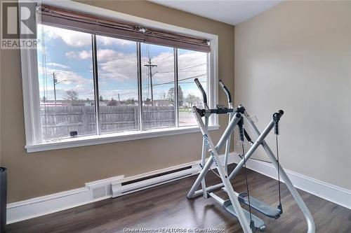 118 Oakland Ave, Moncton, NB - Indoor Photo Showing Gym Room