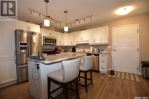406 516 4Th Street E, Nipawin, SK - Indoor Photo Showing Kitchen With Upgraded Kitchen