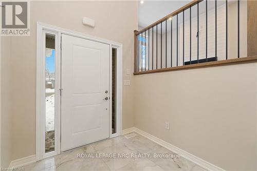 735 Dominion Rd, Fort Erie, ON - Indoor Photo Showing Other Room