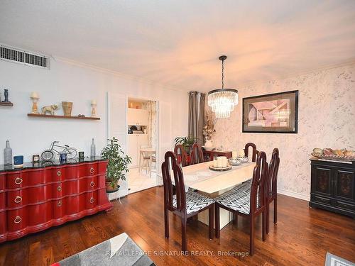 610-1333 Bloor St, Mississauga, ON - Indoor Photo Showing Dining Room