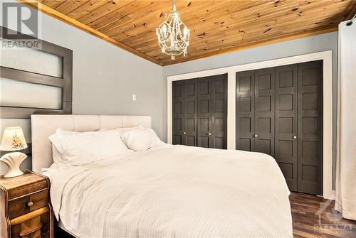 201 Heritage Maple Way, Ottawa, ON - Indoor Photo Showing Bedroom