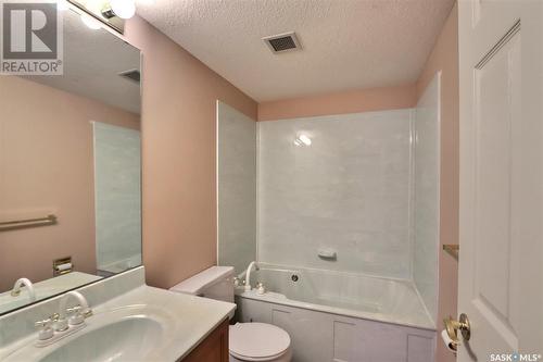 102 2405 1St Avenue W, Prince Albert, SK - Indoor Photo Showing Bathroom