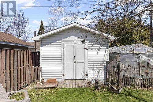 100 Pleasant Dr, Sault Ste. Marie, ON - Outdoor