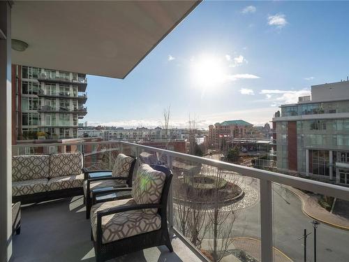 402-83 Saghalie Rd, Victoria, BC - Outdoor With View With Exterior