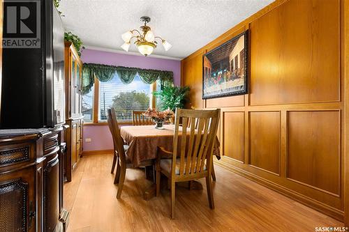147 Pasqua Street, Regina, SK - Indoor Photo Showing Dining Room