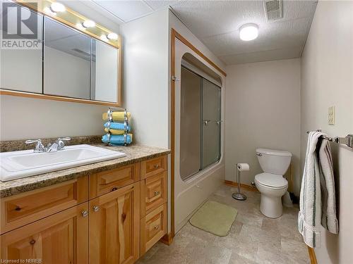 271 High Rock Drive, Strong Twp, ON - Indoor Photo Showing Bathroom