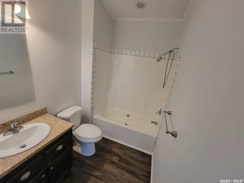 603 Pacific Avenue, Kerrobert, SK - Indoor Photo Showing Bathroom