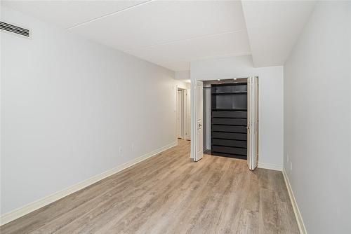 56 Kerman Avenue|Unit #109, Grimsby, ON - Indoor Photo Showing Other Room