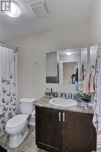 102 1501 15Th Street E, Prince Albert, SK - Indoor Photo Showing Bathroom