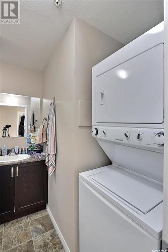 102 1501 15Th Street E, Prince Albert, SK - Indoor Photo Showing Laundry Room