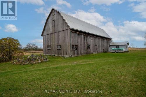 381 Partridge Hollow Rd, Prince Edward County, ON - Outdoor