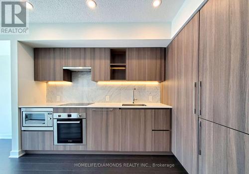 816 - 19 Bathurst Street, Toronto, ON - Indoor Photo Showing Kitchen