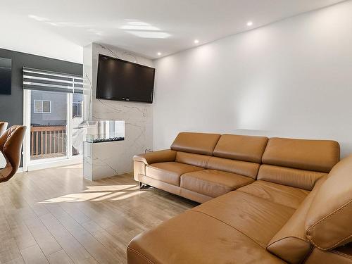 Living room - 24 34E Avenue, Bois-Des-Filion, QC - Indoor