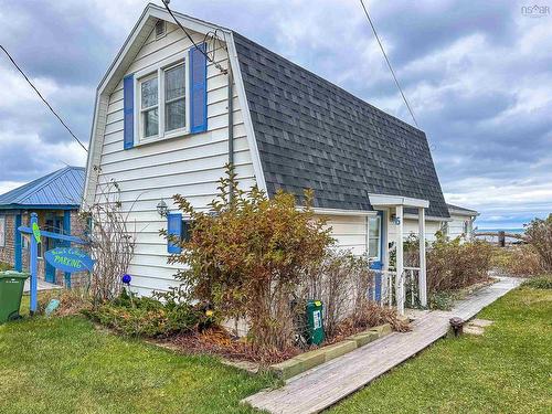 6 Cottage Lane, Harbourville, NS 