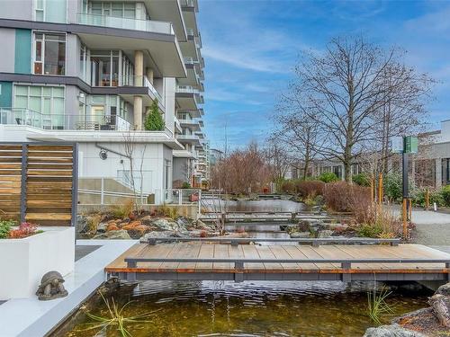 G111-369 Tyee Rd, Victoria, BC - Outdoor