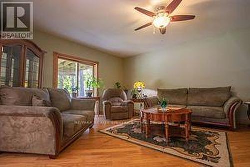 34 John Street, Orangeville, ON - Indoor Photo Showing Living Room