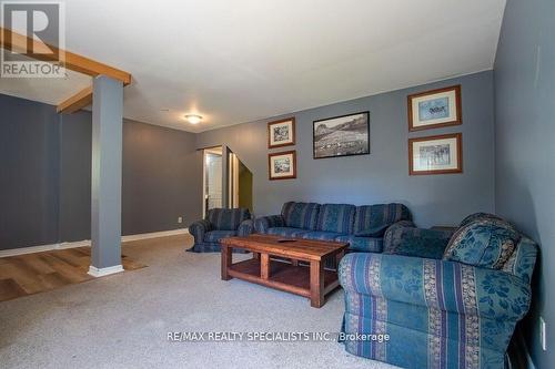 34 John St, Orangeville, ON - Indoor Photo Showing Living Room