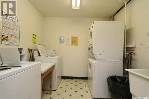 304 289 Fietz Street, Yorkton, SK - Indoor Photo Showing Laundry Room