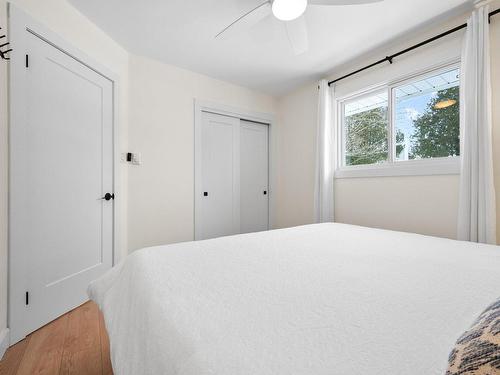 Chambre Ã Â coucher - 18 Rue James, Lac-Brome, QC - Indoor Photo Showing Bedroom